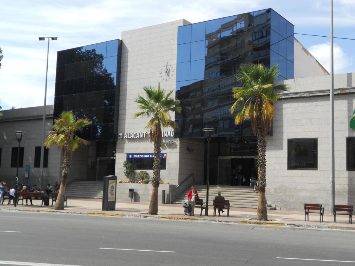 Rooms Estacion Аликанте Экстерьер фото